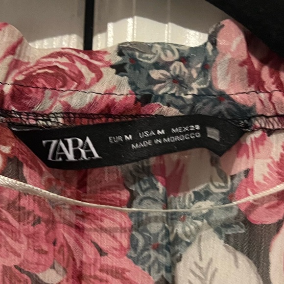 Floral Blouse - Picture 2 of 3